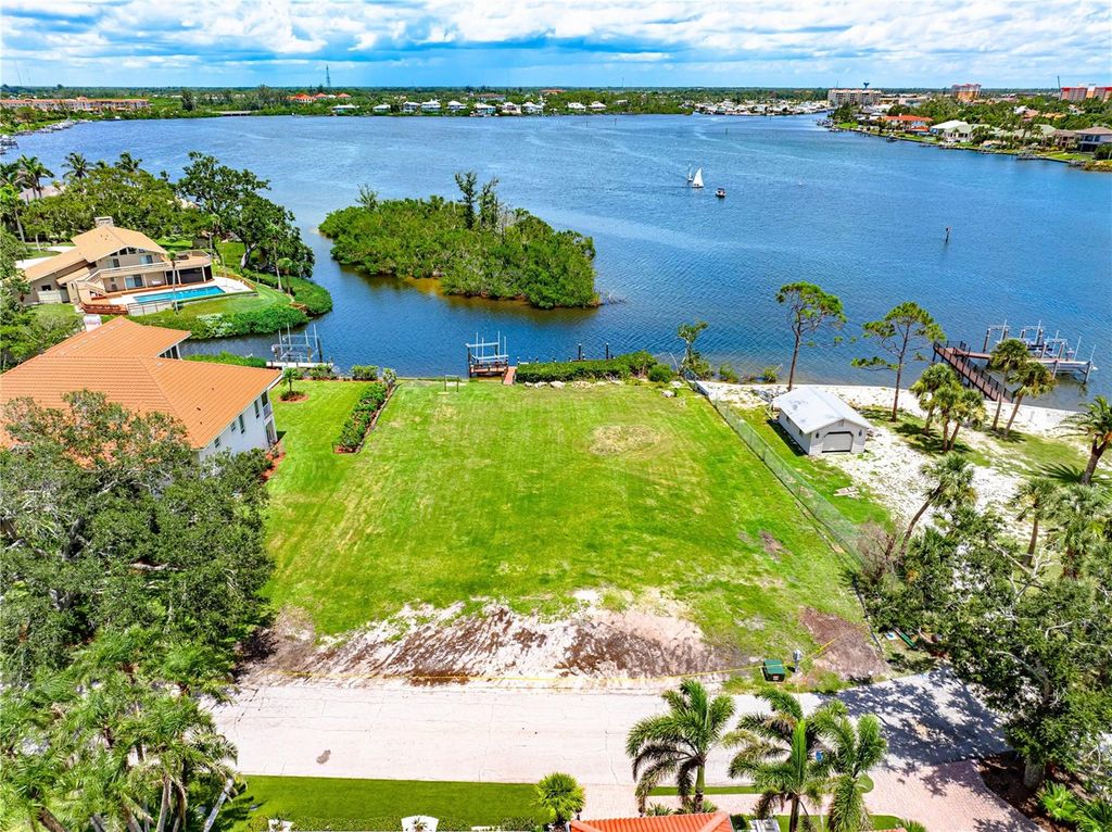 Photo of 473 Anchorage Drive, Nokomis, FL 34275 (MLS # A4659798)