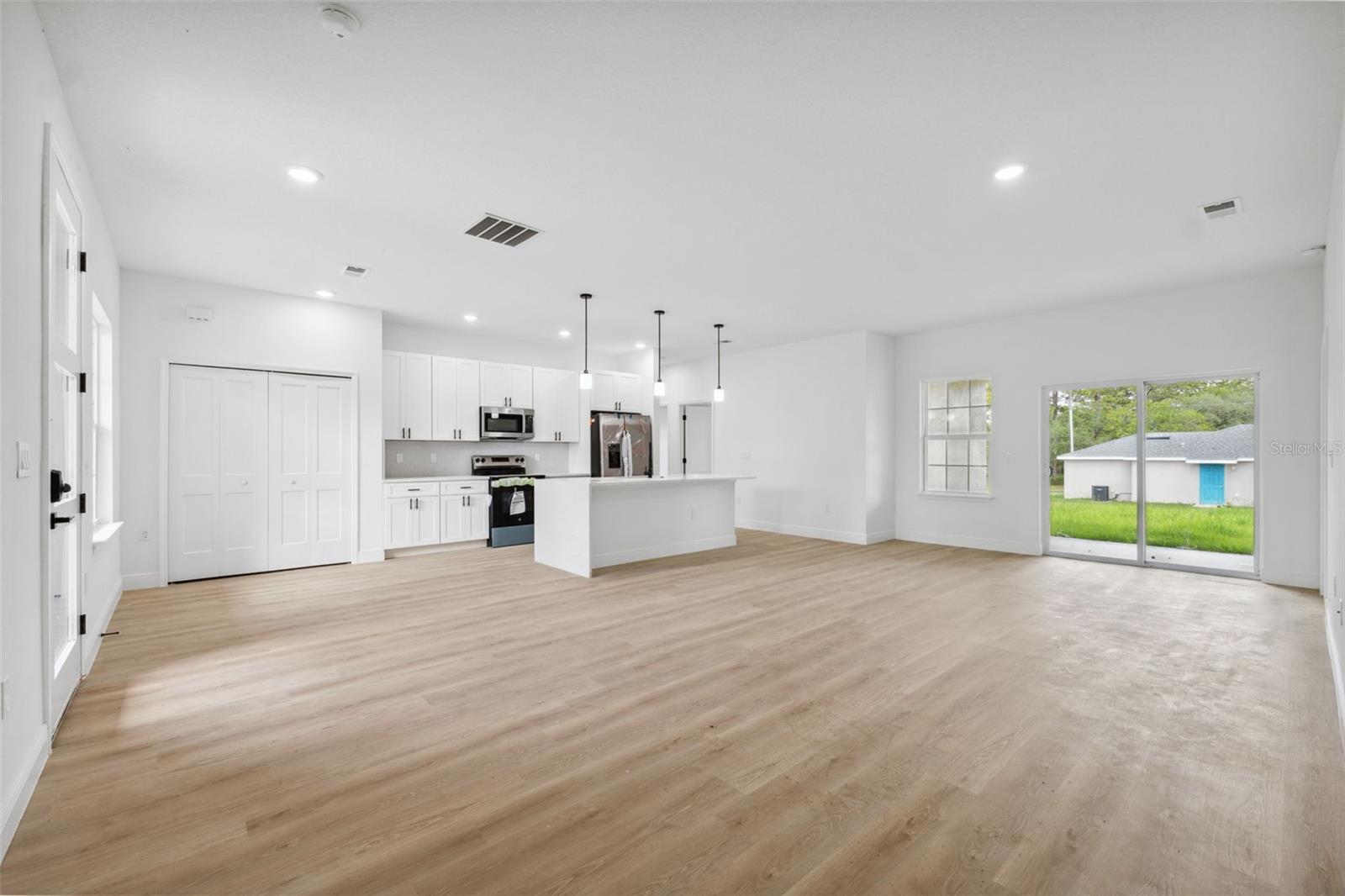 MARION OAKS UN NINE - Residential Lease