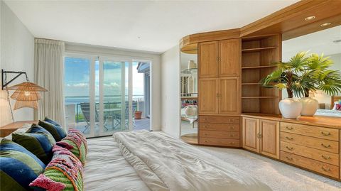 A home in LONGBOAT KEY