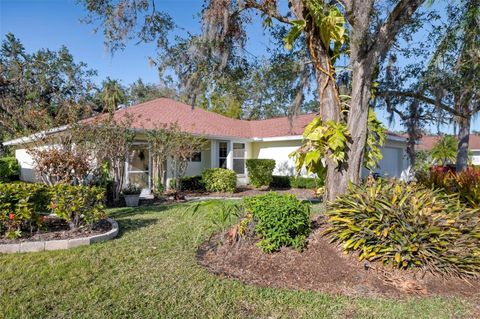 A home in PARRISH