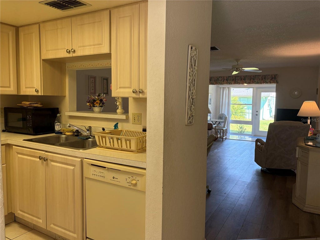 Photo of 2465 W Northside Drive #1702, Clearwater, FL 33761 (MLS # TB8552147)