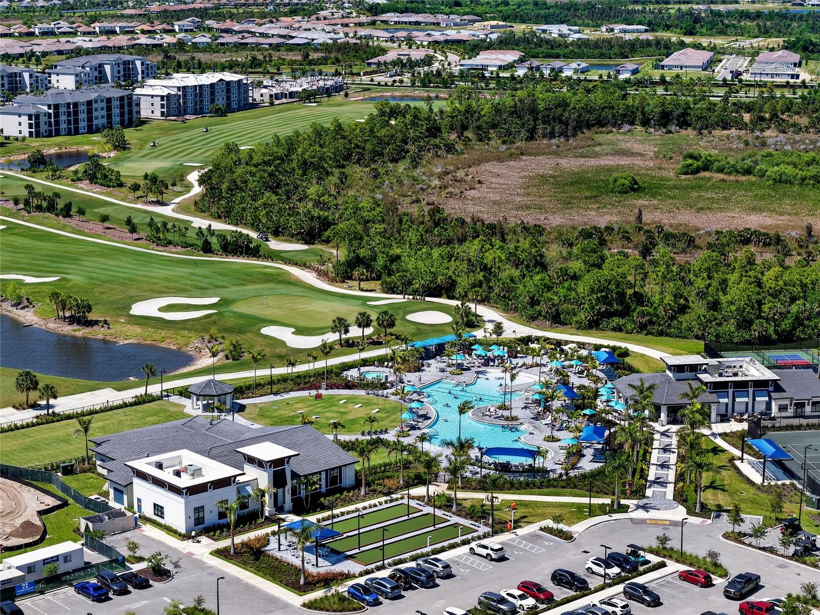 WELLEN PARK GOLF & COUNTRY CLUB - Residential