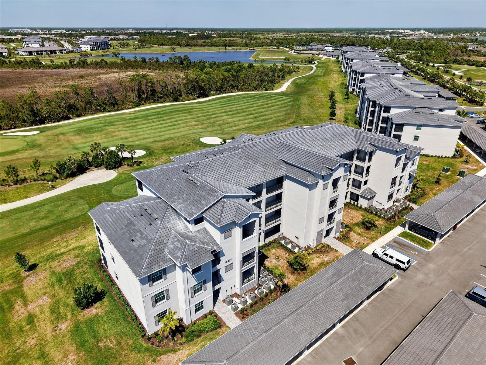 WELLEN PARK GOLF & COUNTRY CLUB - Residential