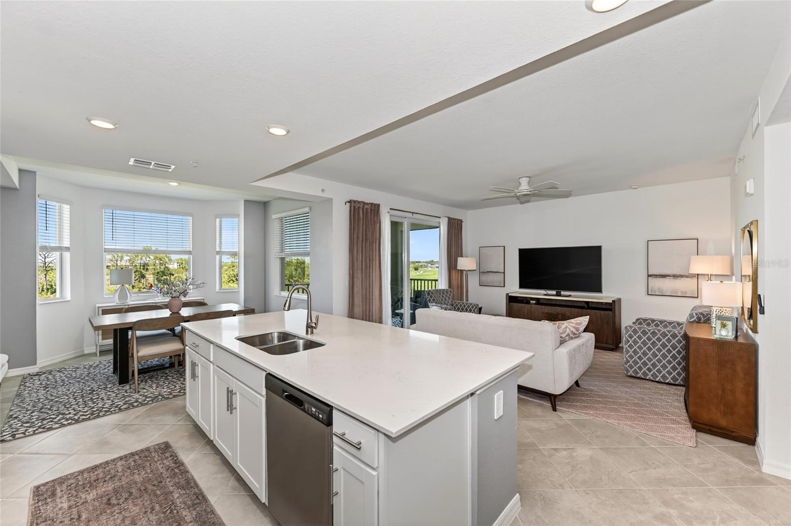 WELLEN PARK GOLF & COUNTRY CLUB - Residential