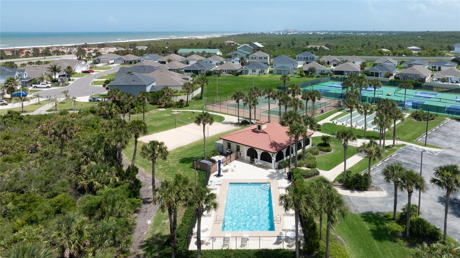 LOS LAGOS - Residential