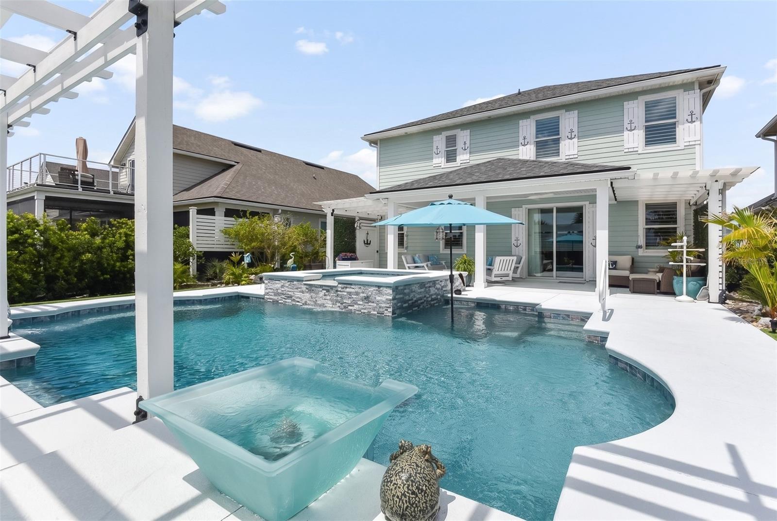 LOS LAGOS - Residential