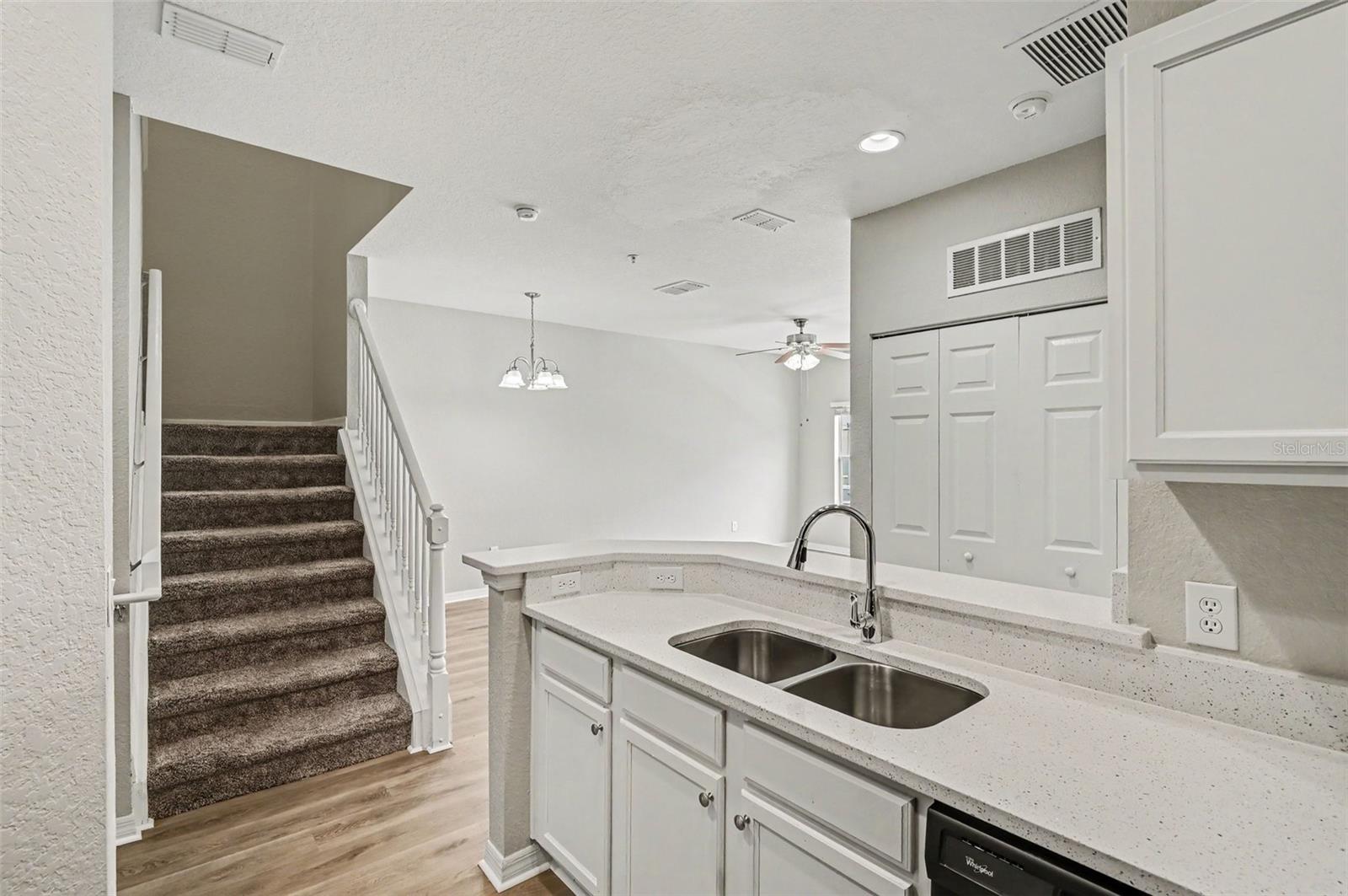 ESTATES AT PARK CENTRAL CONDOMINIUM 8662/3767 UNIT - Residential