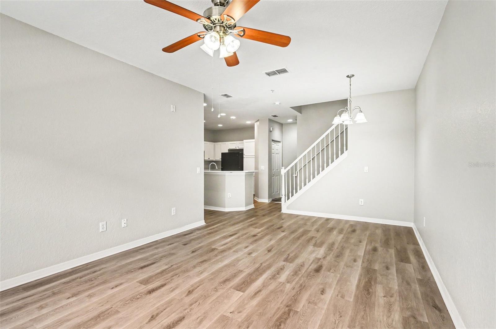 ESTATES AT PARK CENTRAL CONDOMINIUM 8662/3767 UNIT - Residential