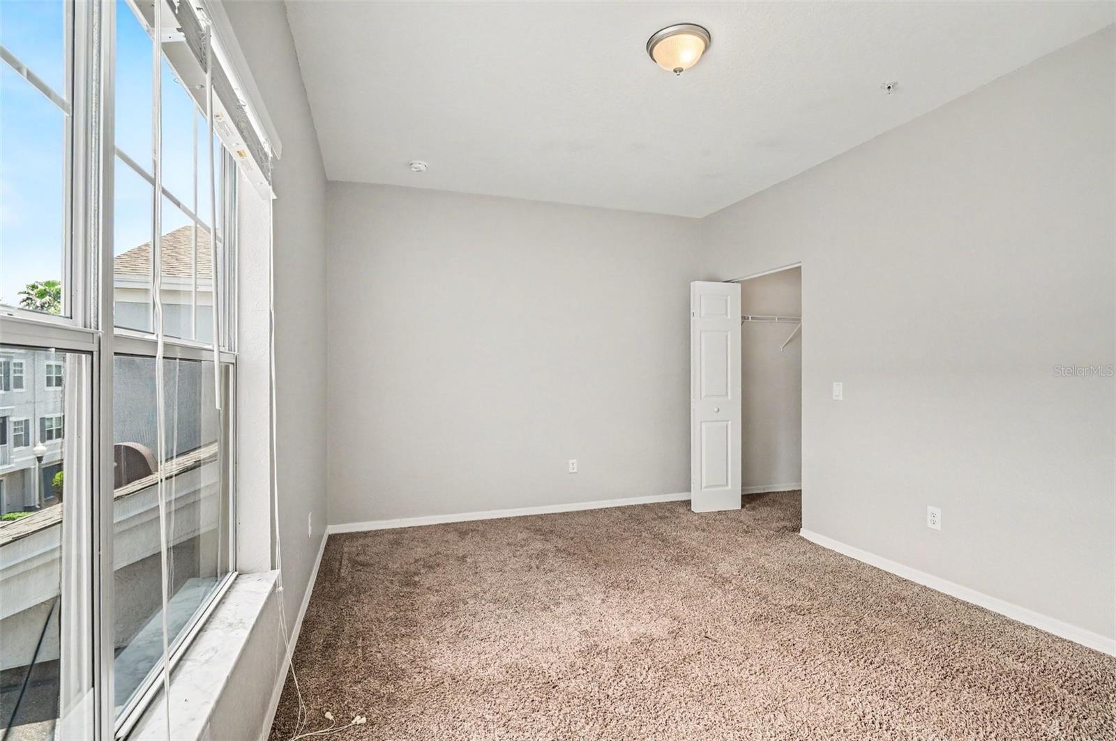 ESTATES AT PARK CENTRAL CONDOMINIUM 8662/3767 UNIT - Residential