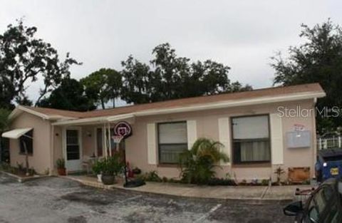 1733 GRAND BOULEVARD HOLIDAY FL 34690