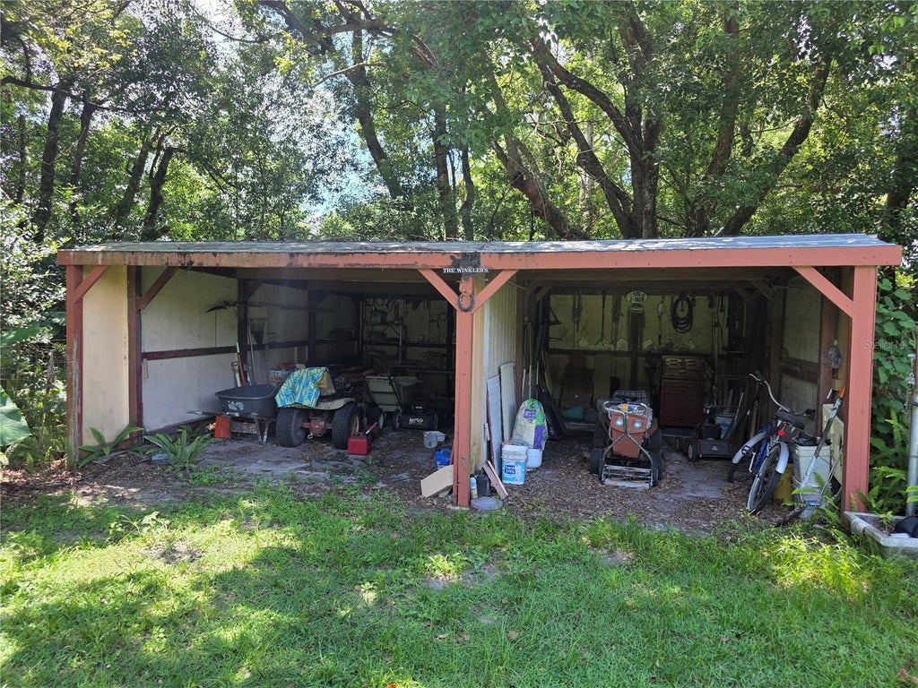 Photo of 33600 Isabelle Drive, Wesley Chapel, FL 33543 (MLS # TB8532521)