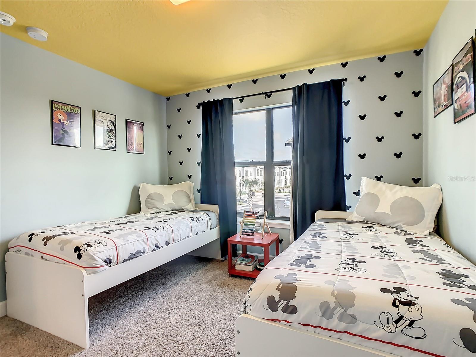 VILLA DOMANI - Residential Lease