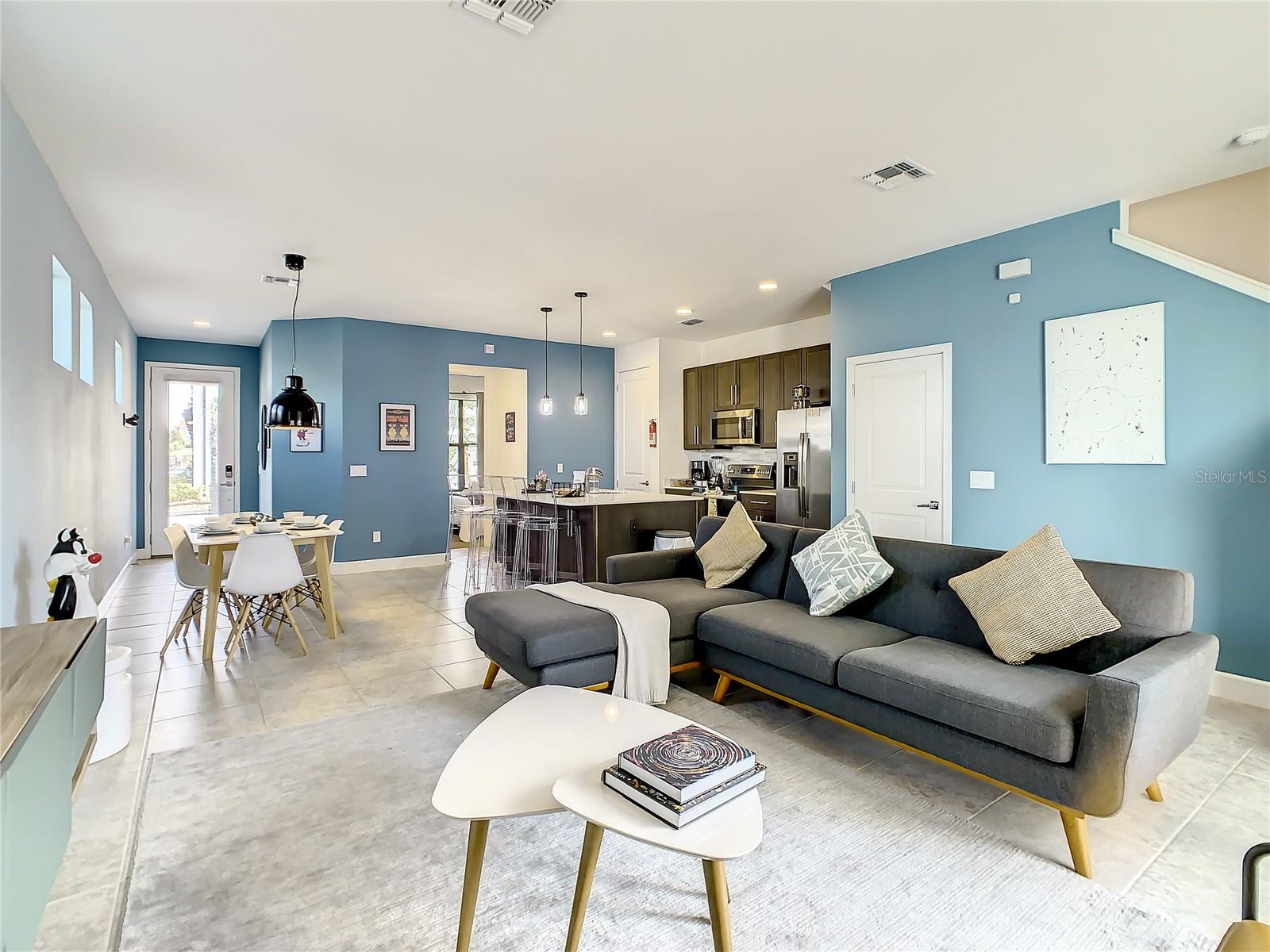 VILLA DOMANI - Residential Lease