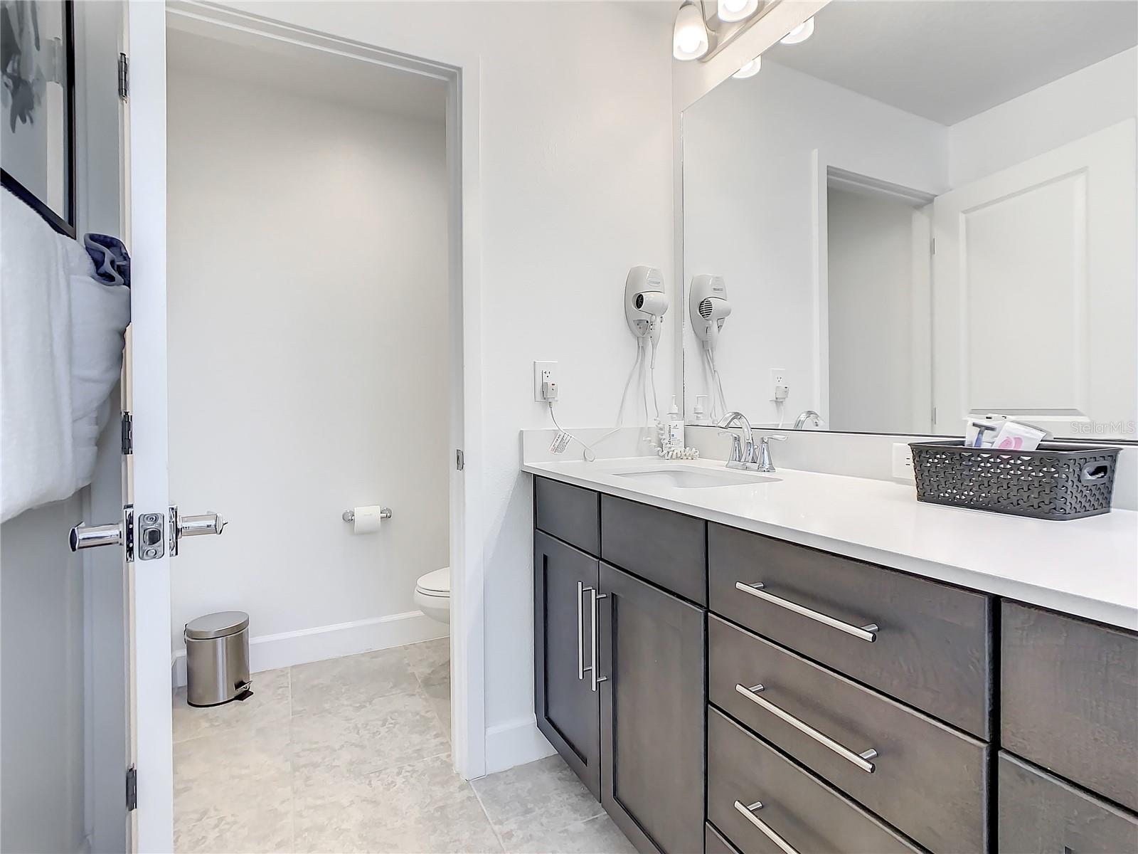 VILLA DOMANI - Residential Lease