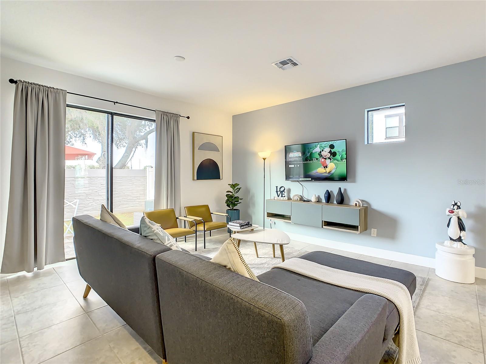 VILLA DOMANI - Residential Lease