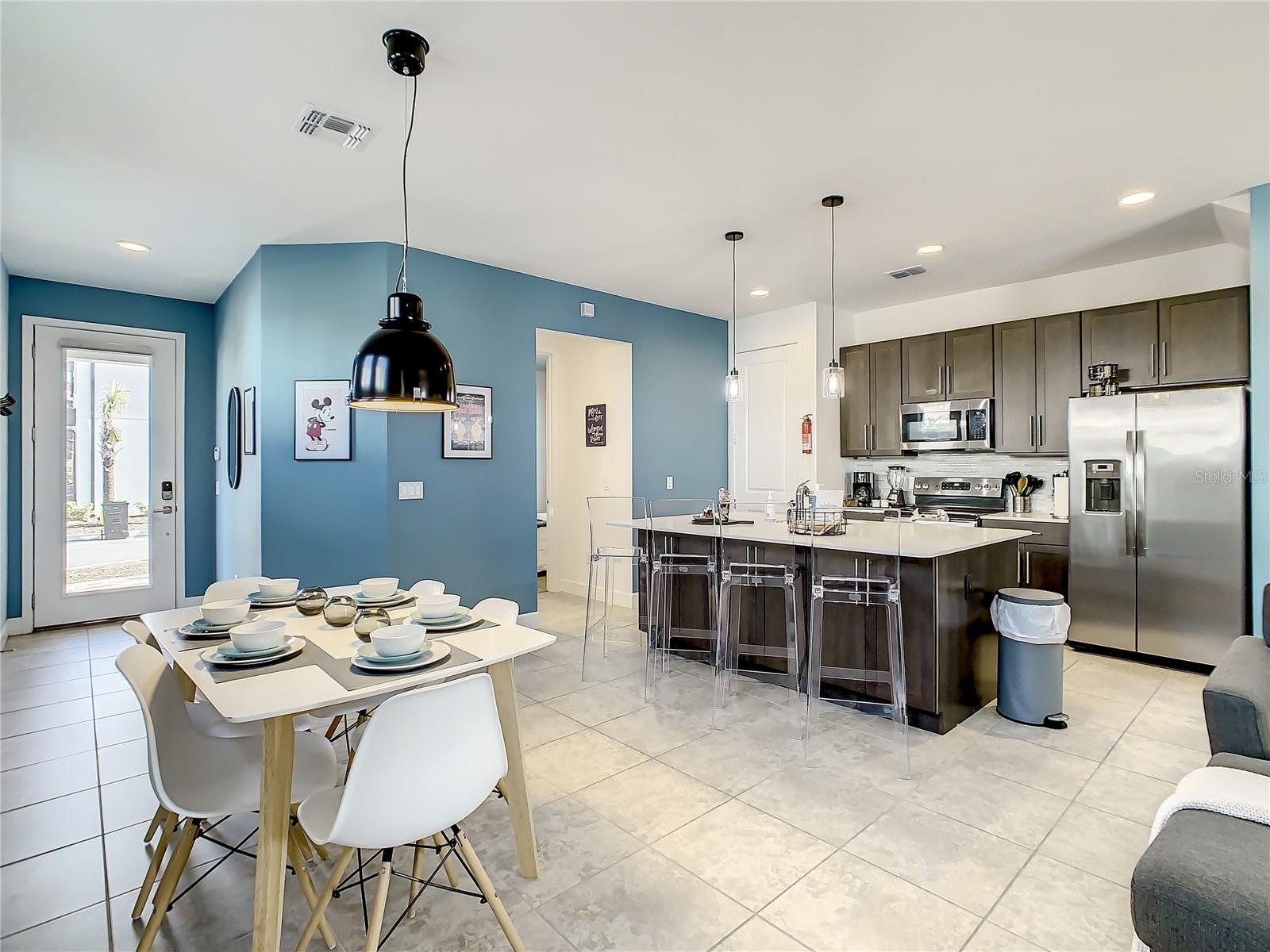 VILLA DOMANI - Residential Lease