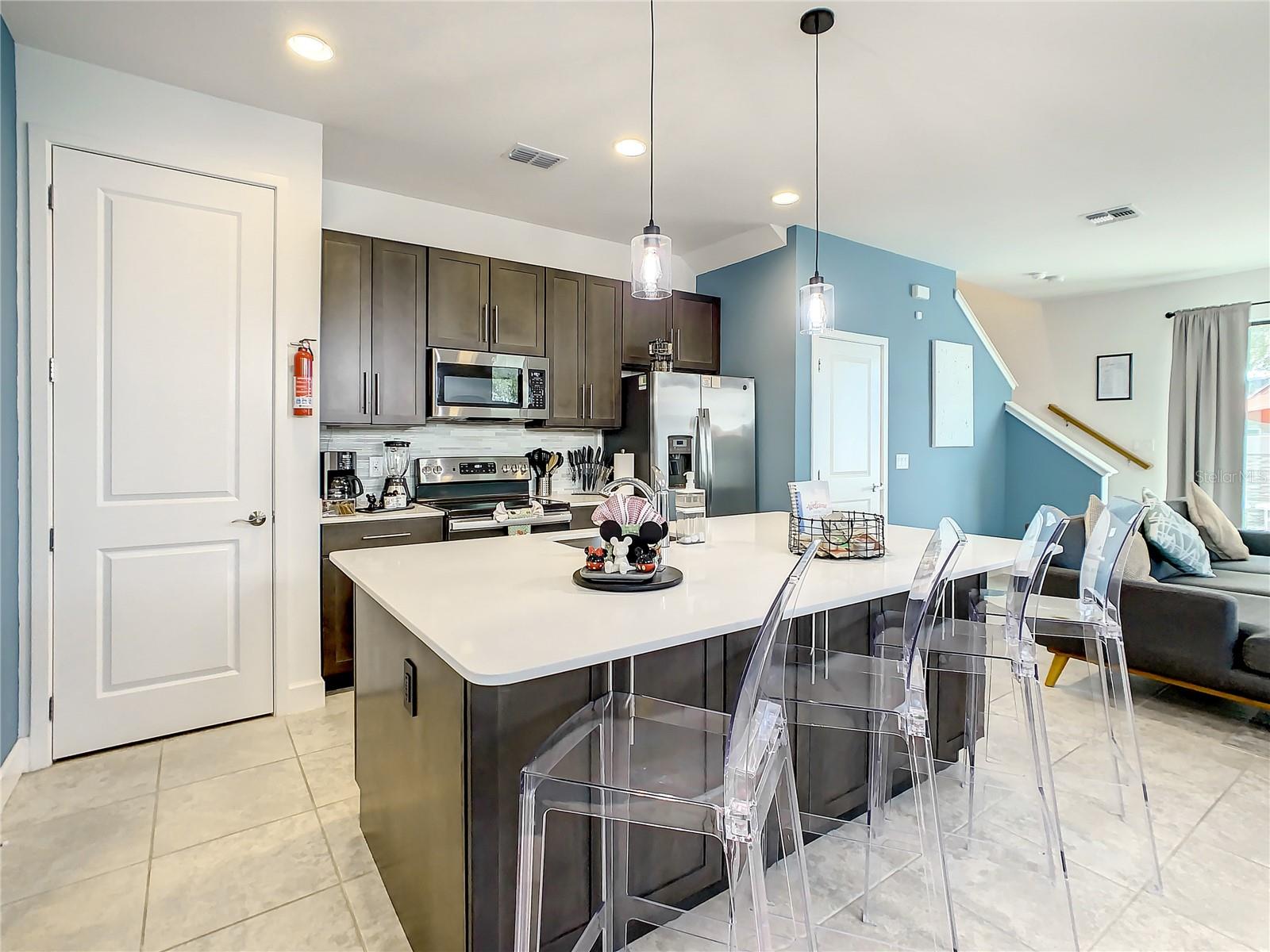 VILLA DOMANI - Residential Lease