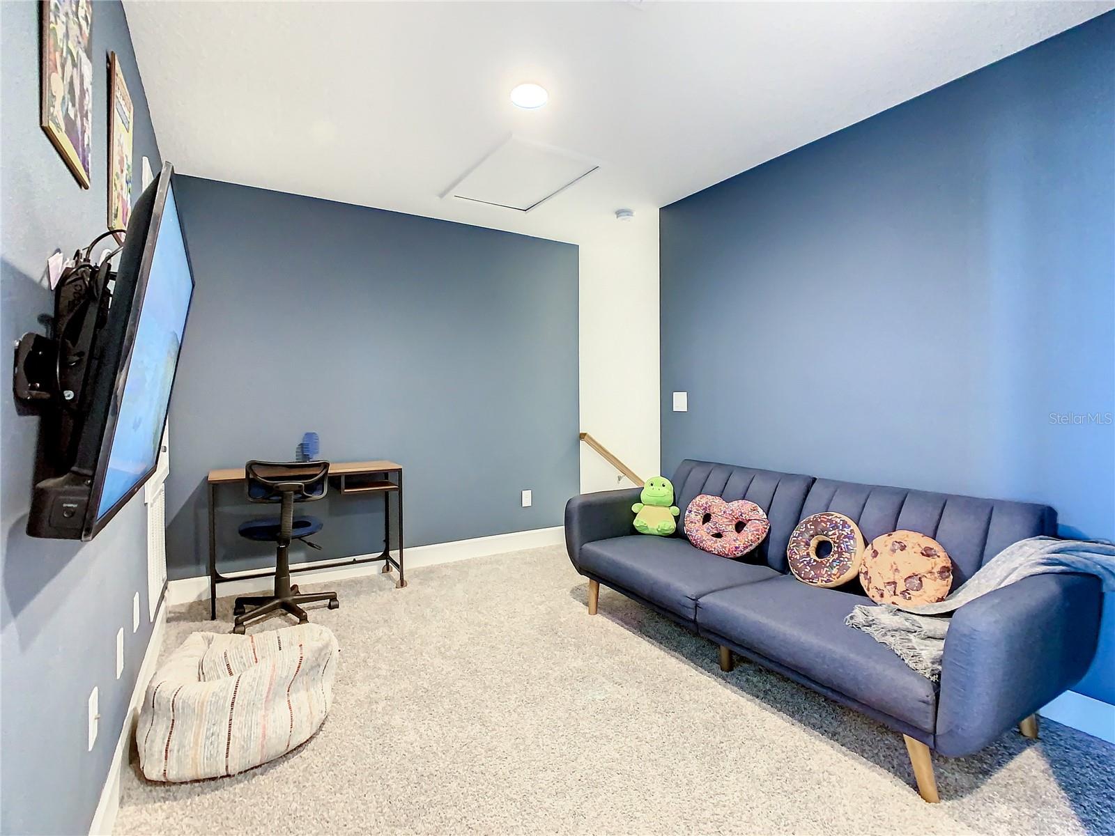 VILLA DOMANI - Residential Lease