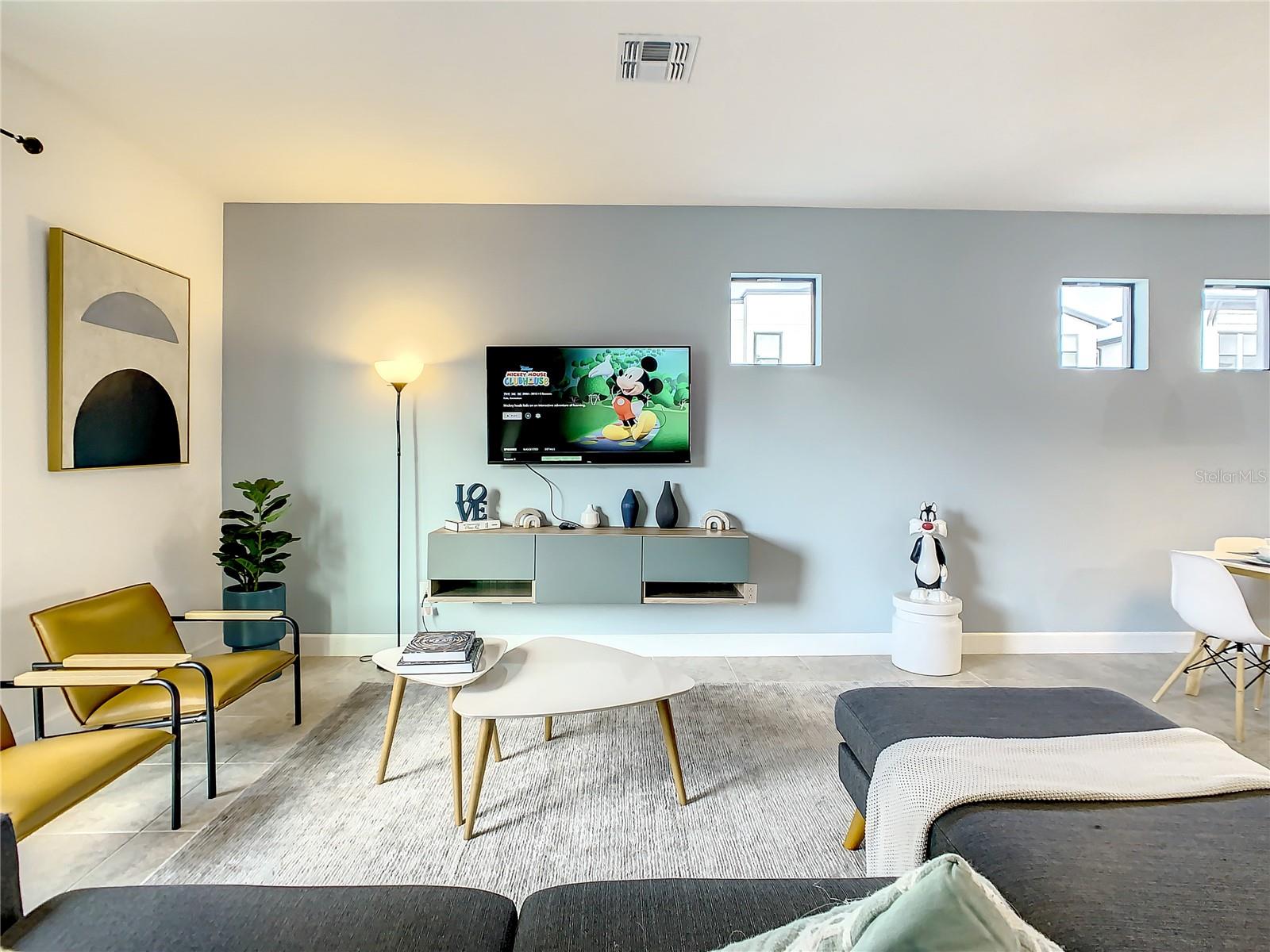 VILLA DOMANI - Residential Lease