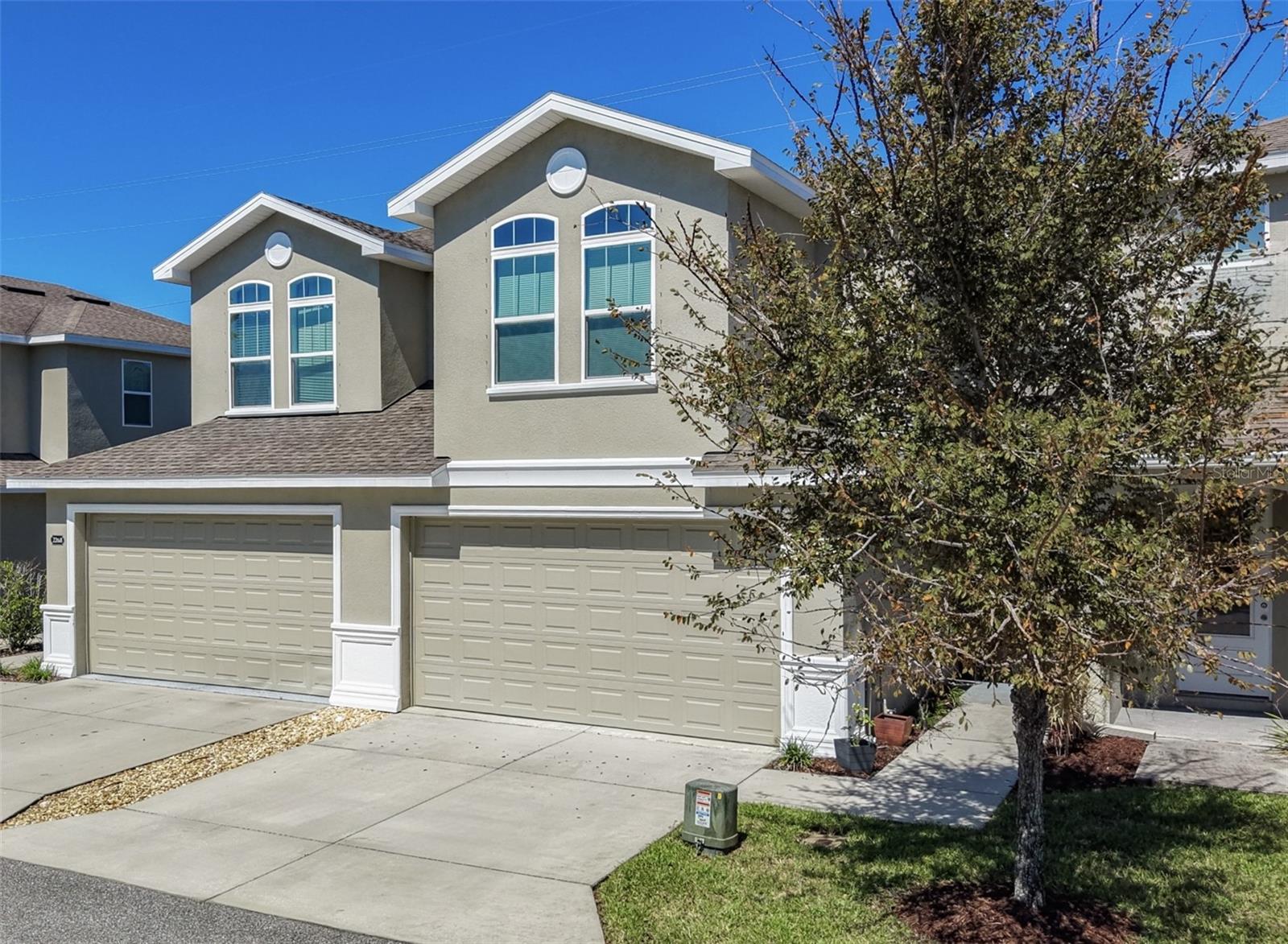 2270 MONTVIEW DRIVE