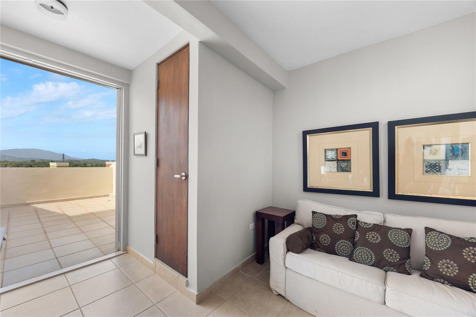 AQUABELLA - Residential