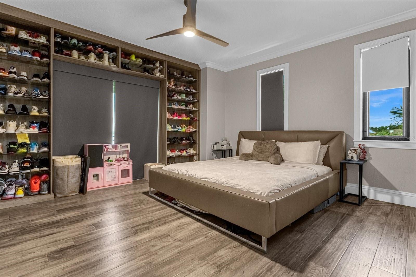 EMERSON POINTE - Residential