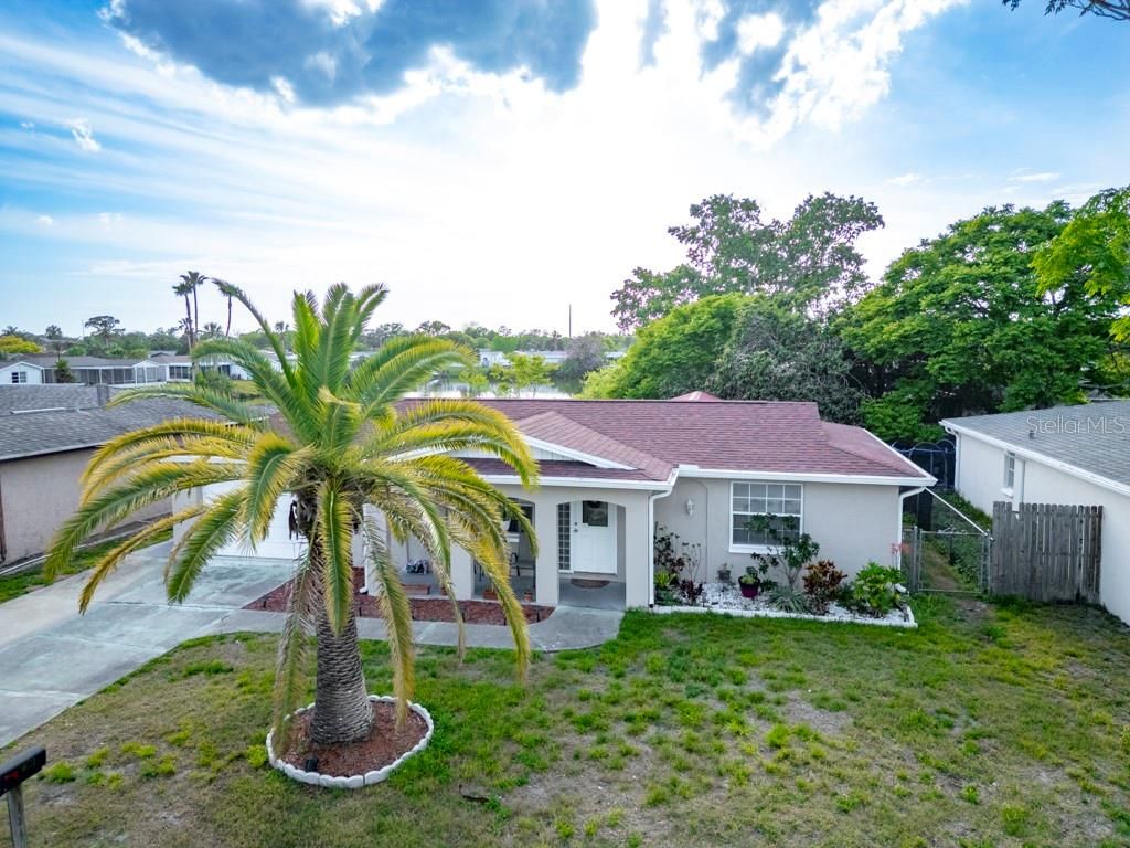 Photo of 10131 Glen Moor Ln, Port Richey, FL 34668 (MLS # S5123867)