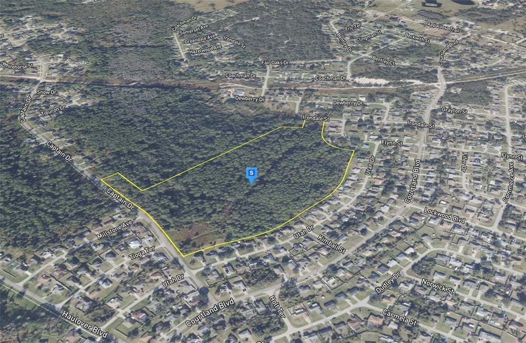 Photo of 2700 Captain Drive, Deltona, FL 32738 (MLS # A4708792)