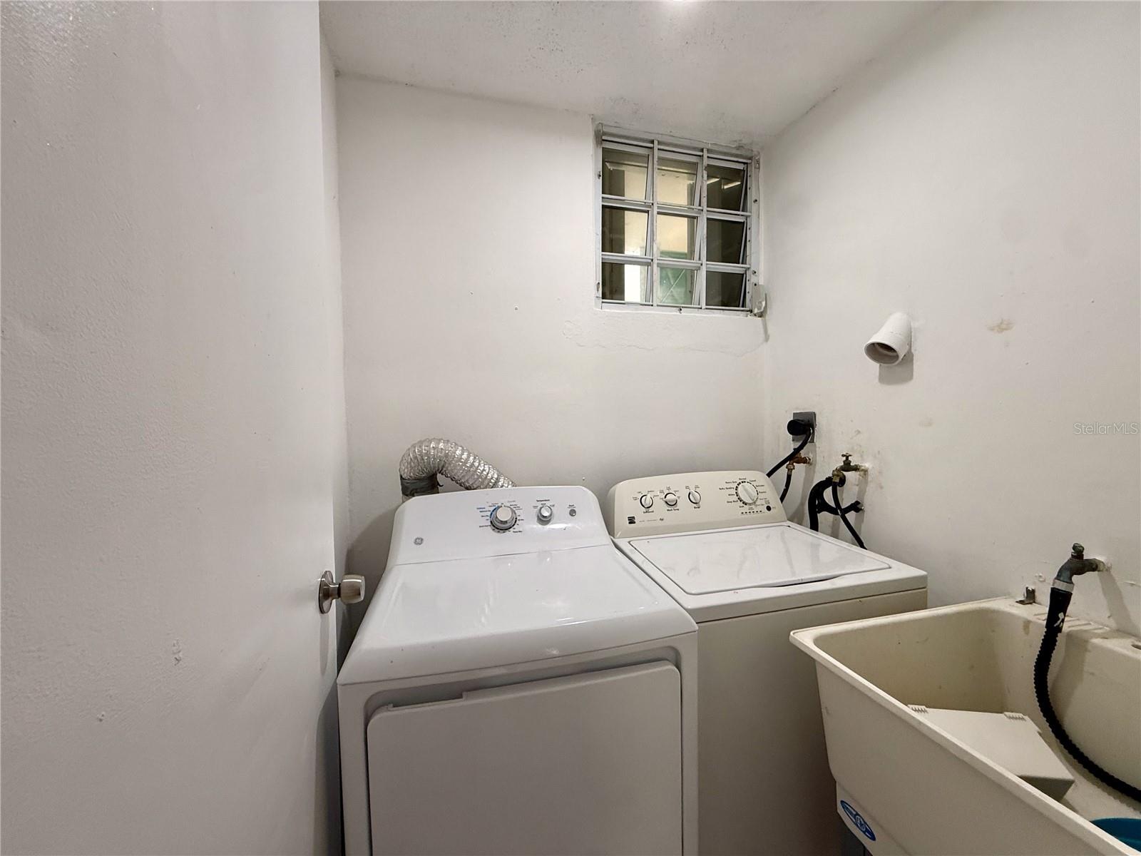 CONDOMINIO COSTA DEL SOL - Residential