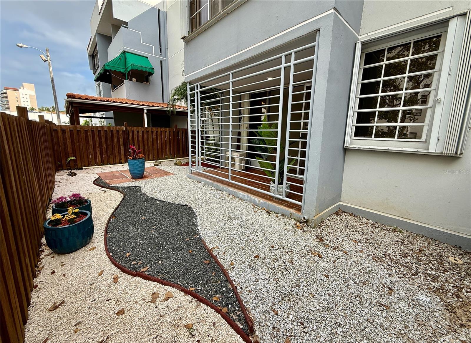 CONDOMINIO COSTA DEL SOL - Residential