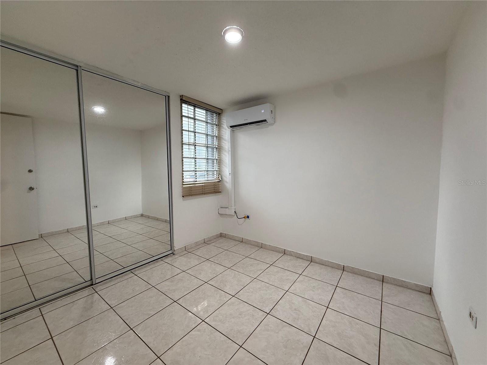 CONDOMINIO COSTA DEL SOL - Residential