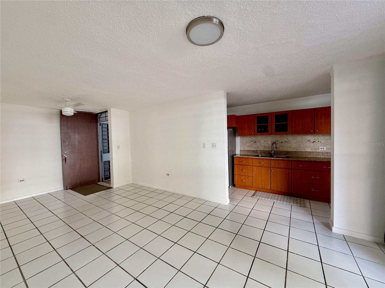 CONDOMINIO COSTA DEL SOL - Residential