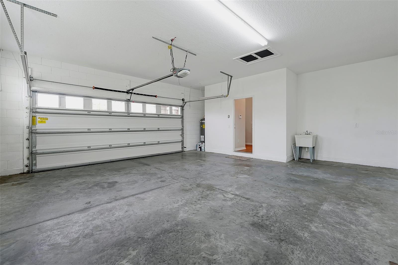 NORTH POINT PH IC - Residential