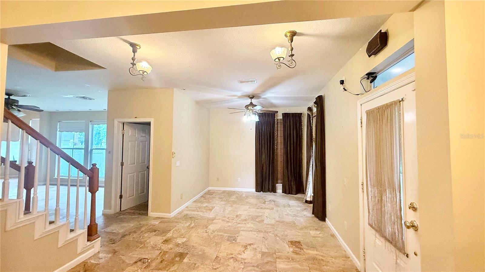 600 CANNE PLACE