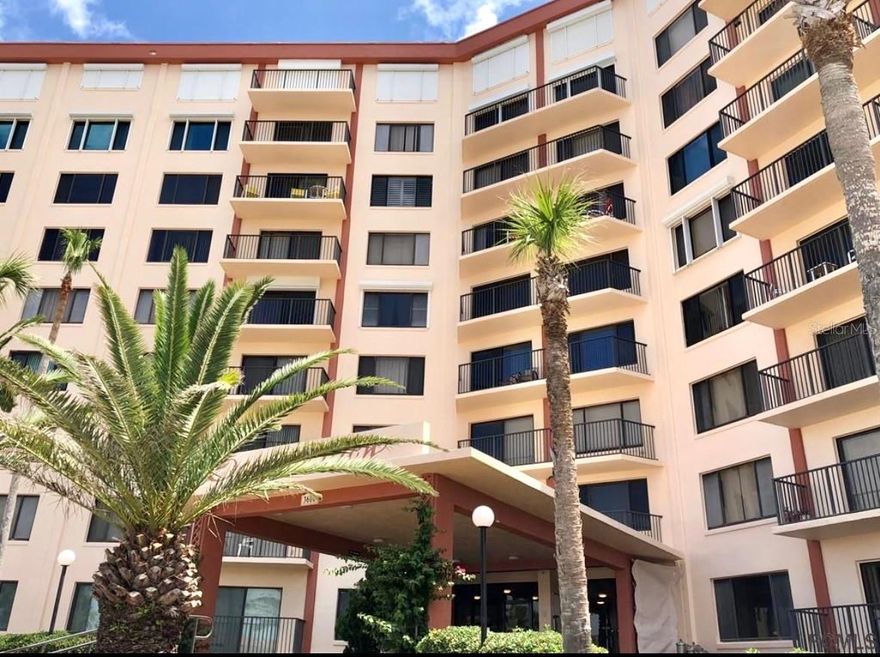 Gorgeous 1 bed 1 bath across from the ocean! ;Water: City