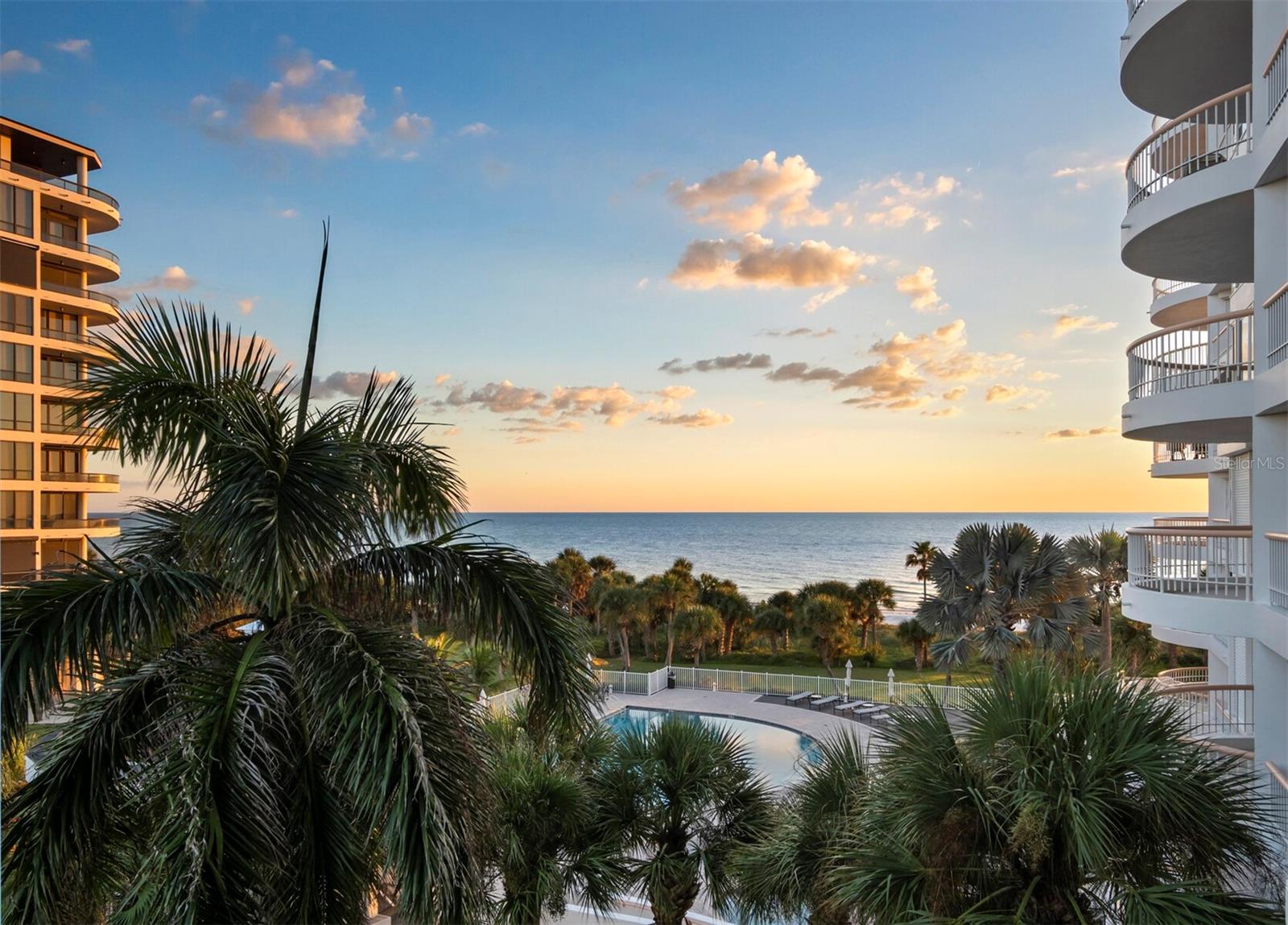 455 LONGBOAT CLUB ROAD 402