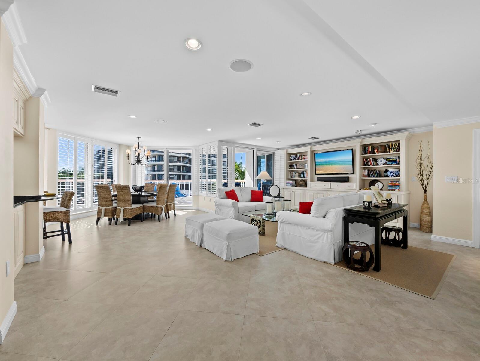 455 LONGBOAT CLUB ROAD 402