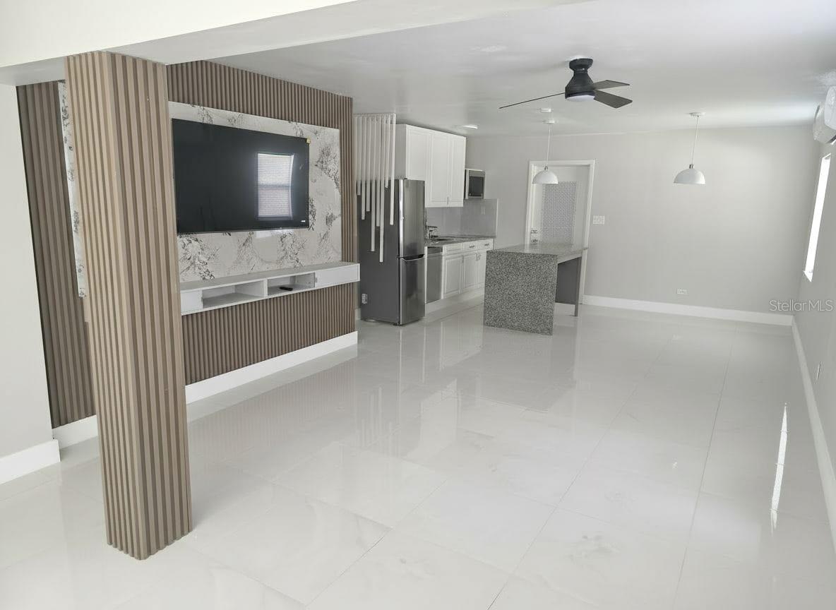 TANGELO PARK SEC 02 - Residential Lease