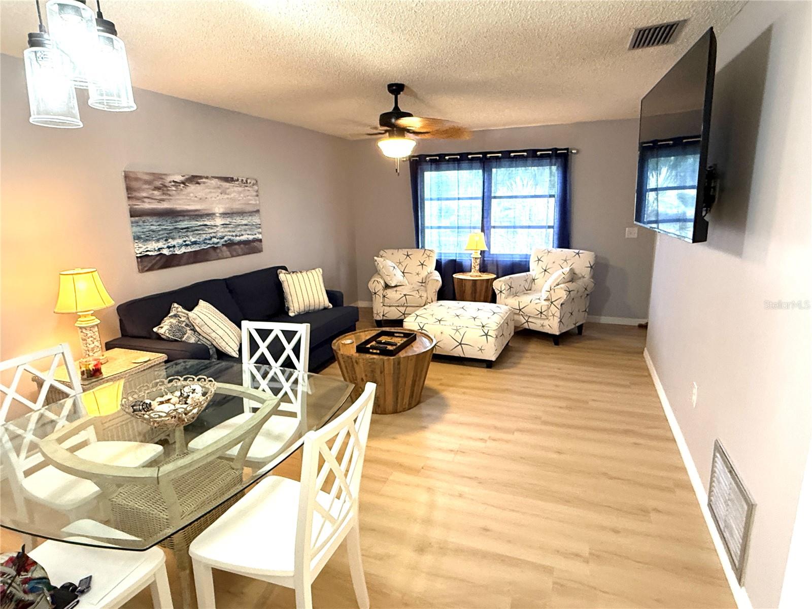 390 301 BOULEVARD W 1B