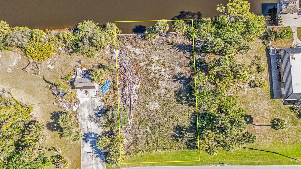 Photo of 1188 Beekman Circle, Port Charlotte, FL 33953 (MLS # C7505046)