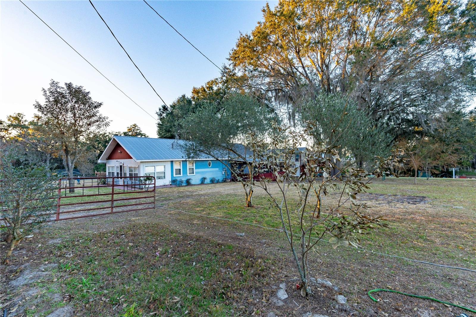 MAY JONES HEIGHTS - Land