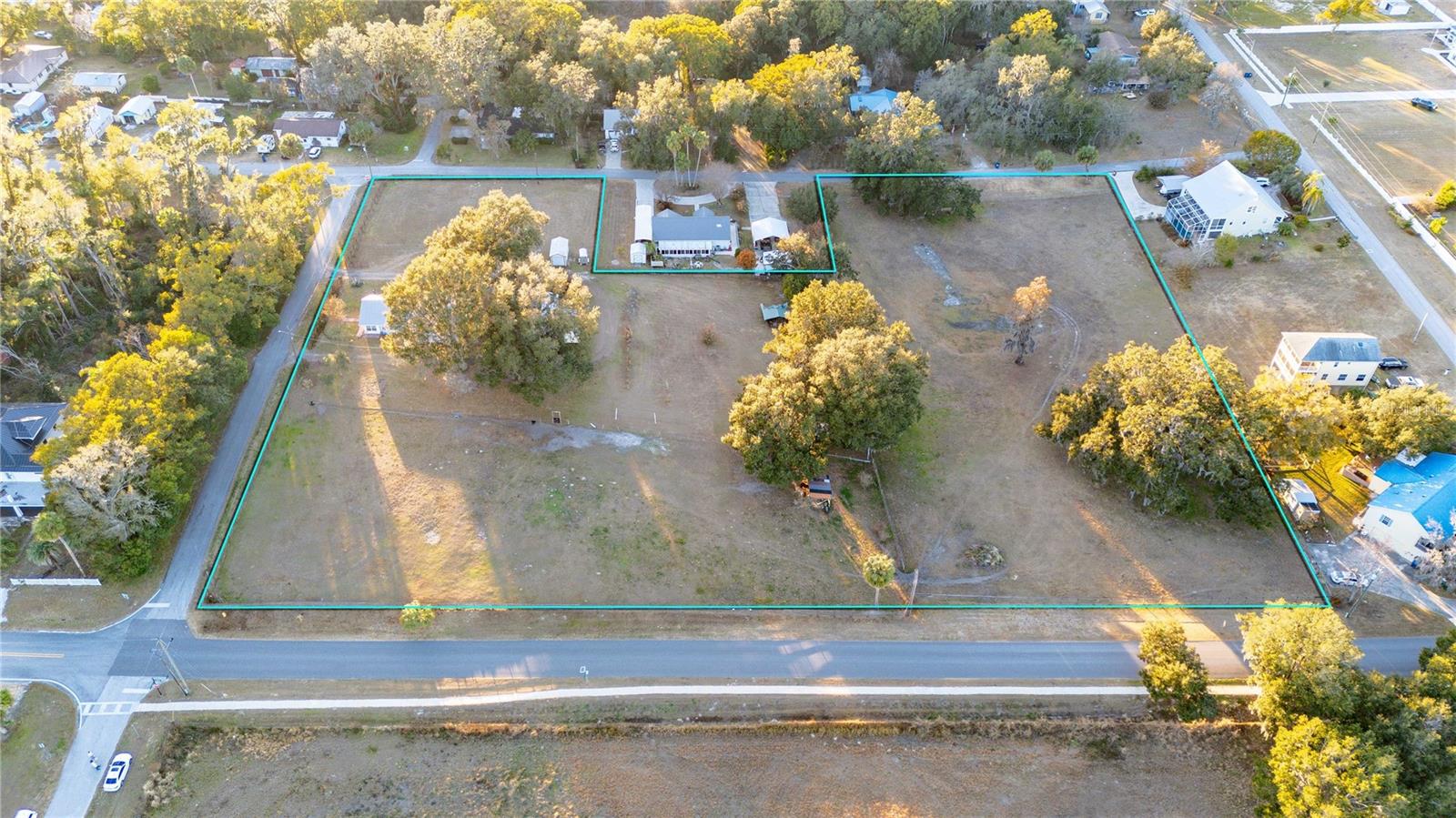 MAY JONES HEIGHTS - Land