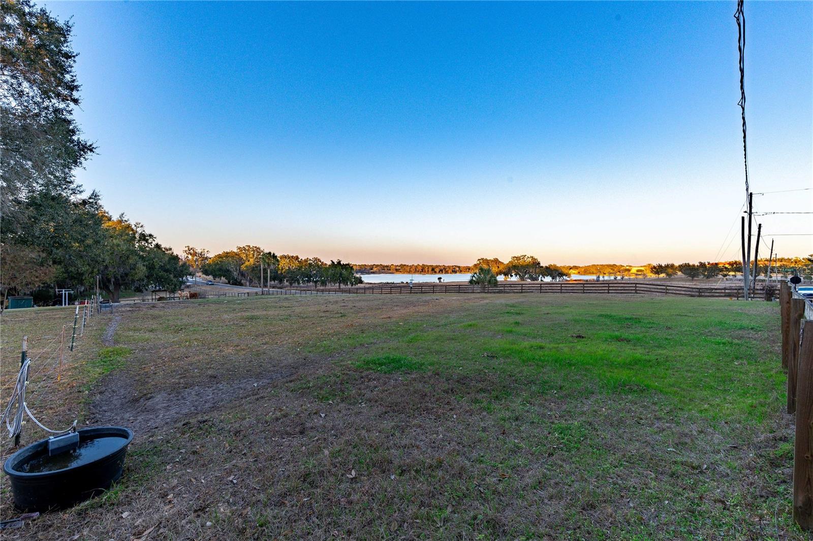 MAY JONES HEIGHTS - Land