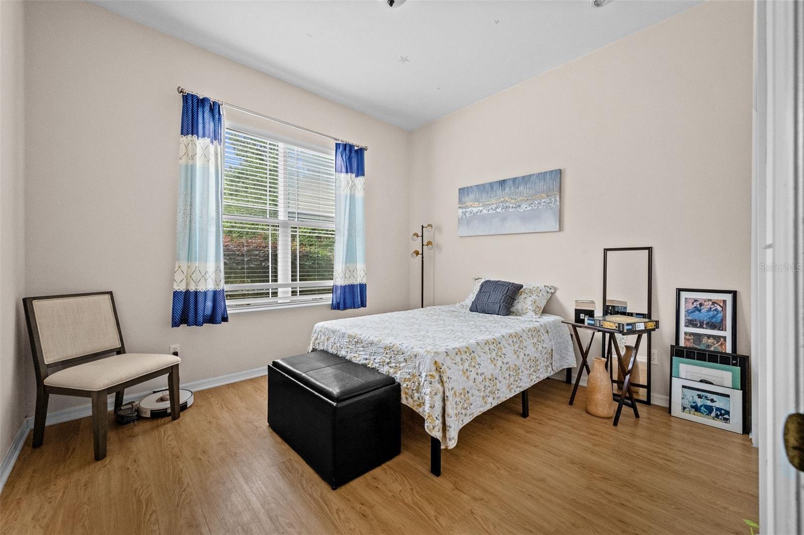 LONGLEAF UNIT 2 PH 5 - Residential Lease