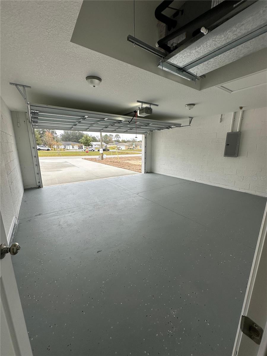 SILVER SPGS SHORES - Residential