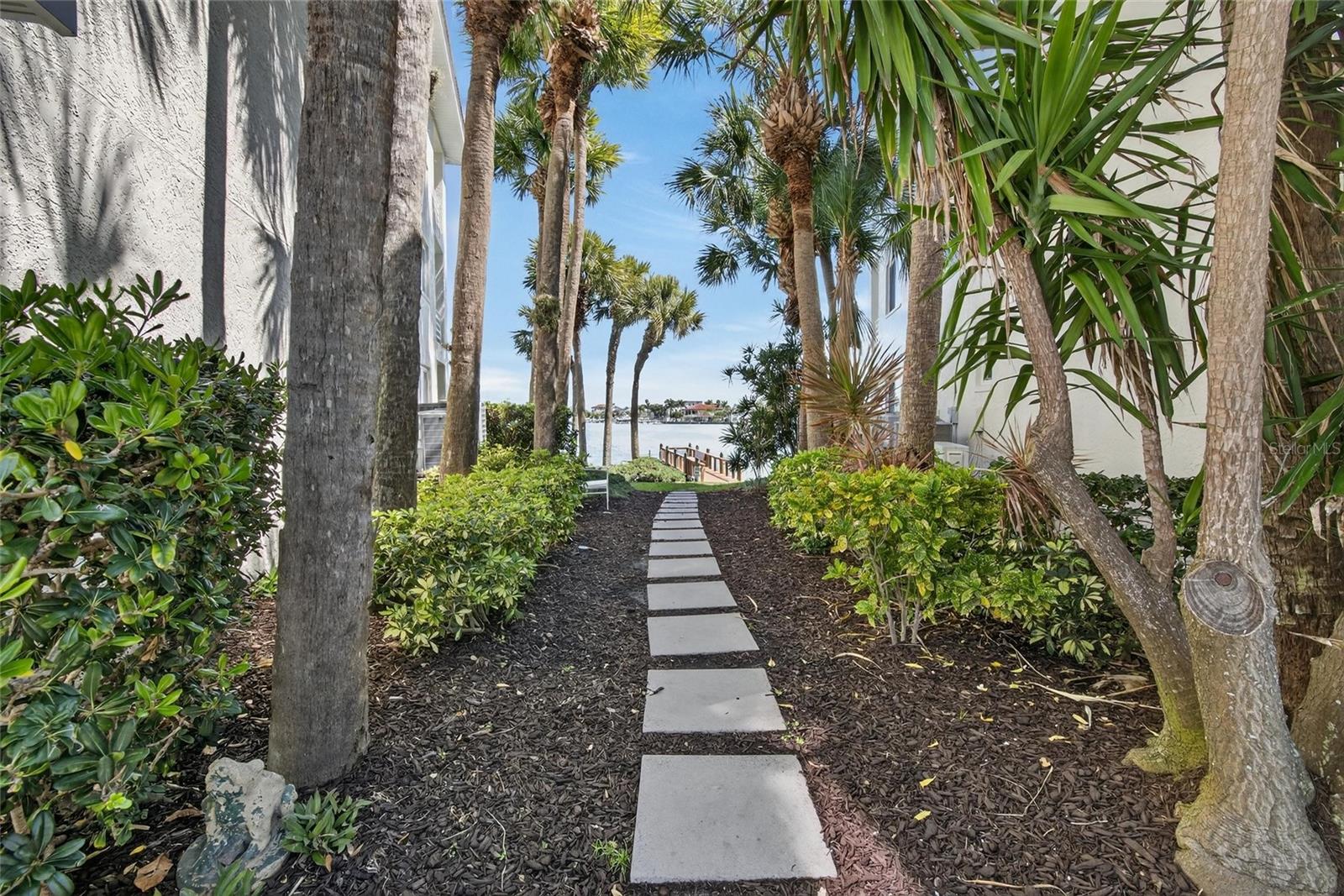 MIRABELLA TWNHMS SUB - Residential