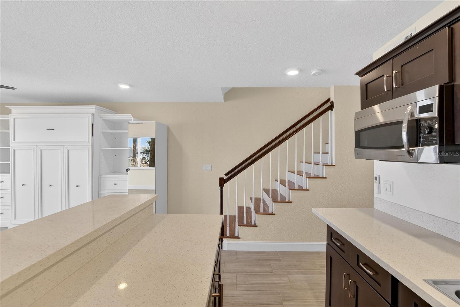 MIRABELLA TWNHMS SUB - Residential