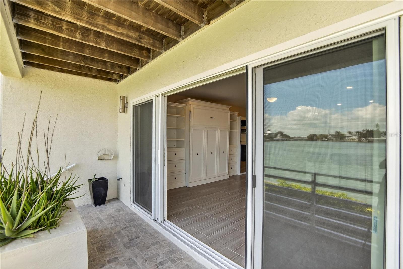 MIRABELLA TWNHMS SUB - Residential