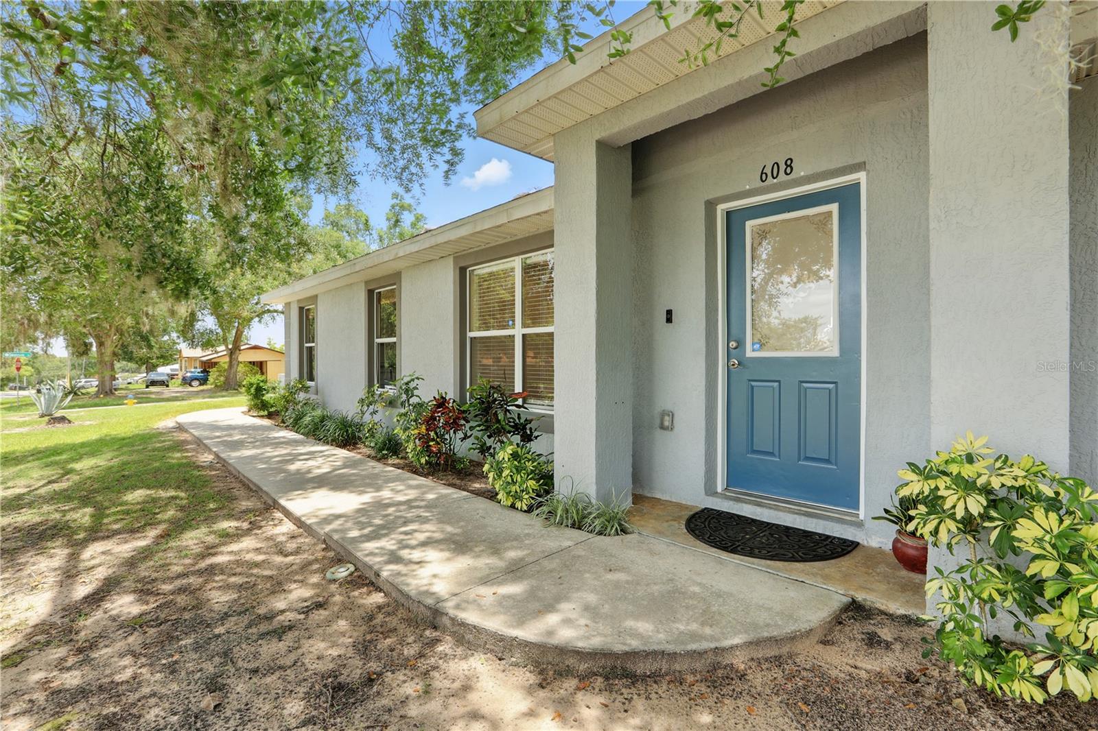 Charming Corner Lot Home with 3-Car Garage & Spacious Yard, NO HOA.
This beautiful corner lot home offers a unique layout with dual street access—enter through one street into the garage and from another into the main entrance. Featuring no carpet throughout, the home includes a 3-car garage with windows, a large driveway for extra parking, and ceiling fans for added comfort. The oversized yard is perfect for planting fruit trees, flowers, and vegetables—an ideal space for nature lovers. Enjoy peace and privacy while still being close to shopping plazas, restaurants, major highways, A perfect blend of convenience and serenity!