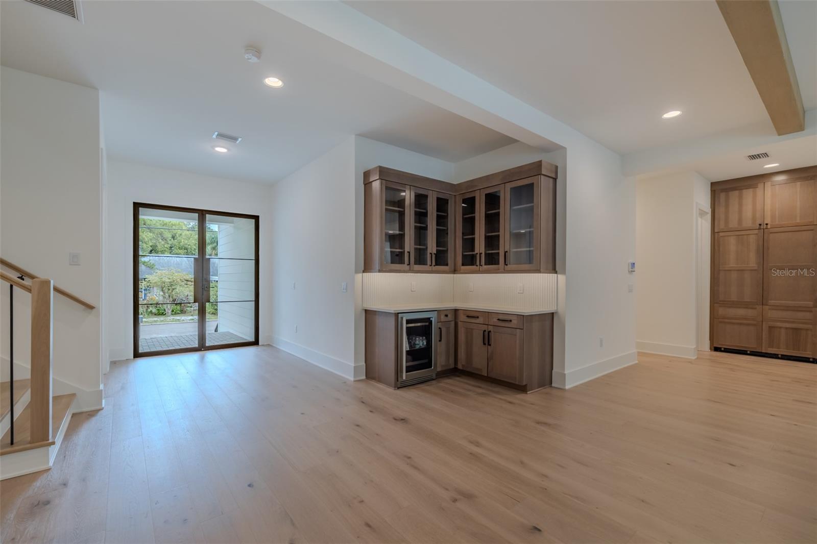 MARYLAND MANOR 2ND UNIT - Residential